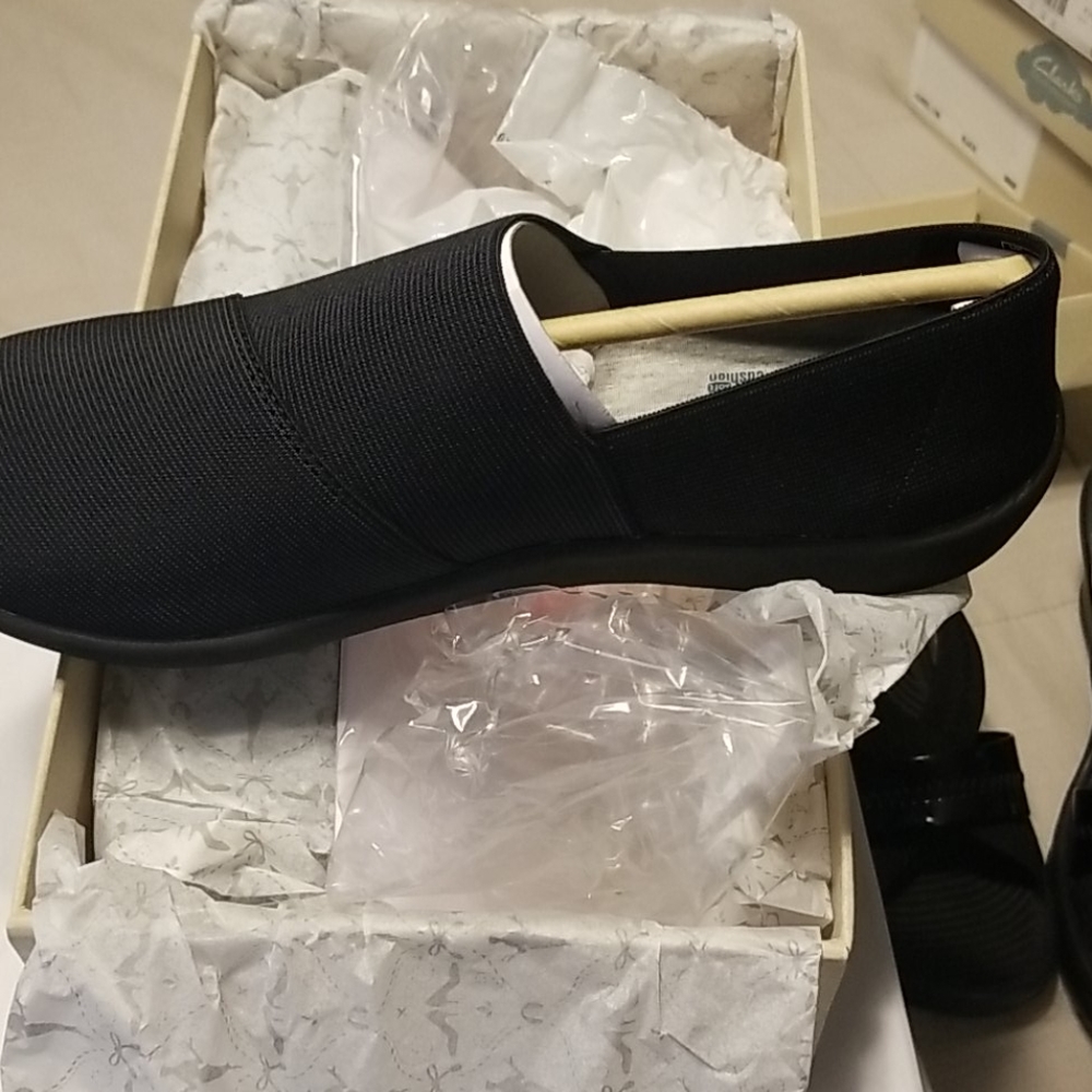 These are brand new clark sillian firns.
